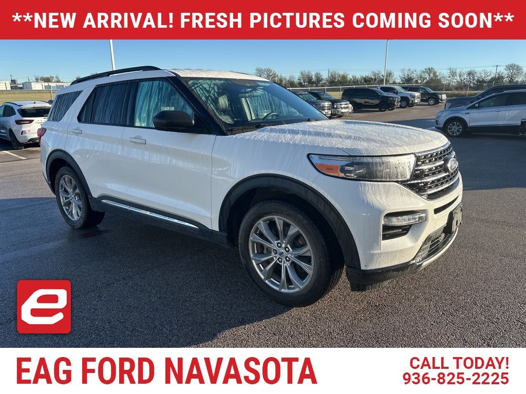 2022 Ford Explorer XLT's photo