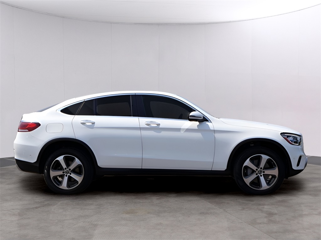 2022 Mercedes Benz GLC 300 Coupe 4MATIC photo 5