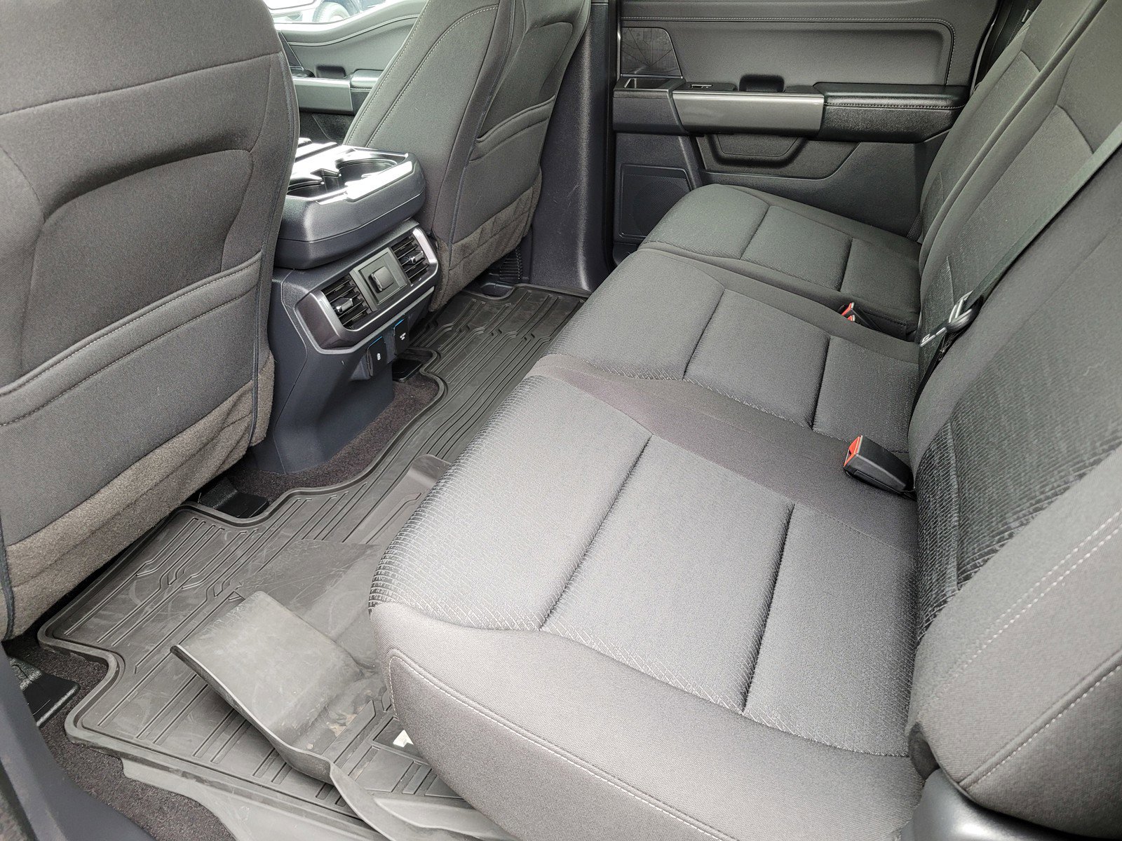 2023 Ford F-150 XLT photo 11