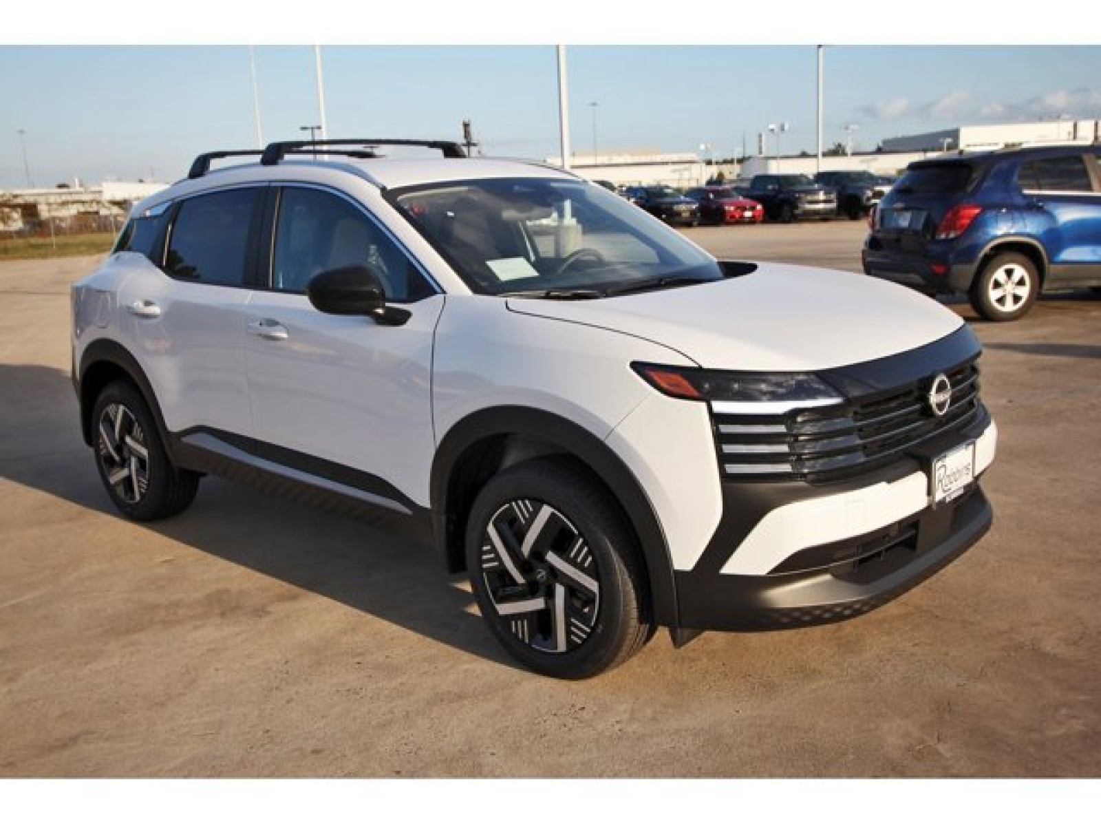 2026 Nissan Kicks SV photo 2