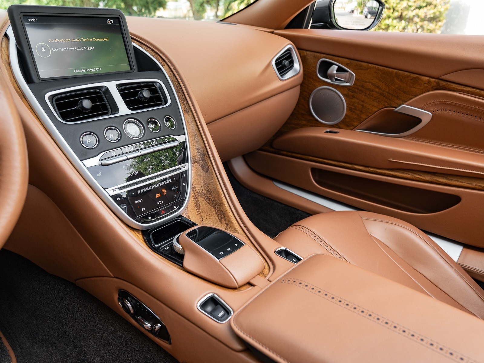 2019 Aston Martin DB11 AM5 photo 35