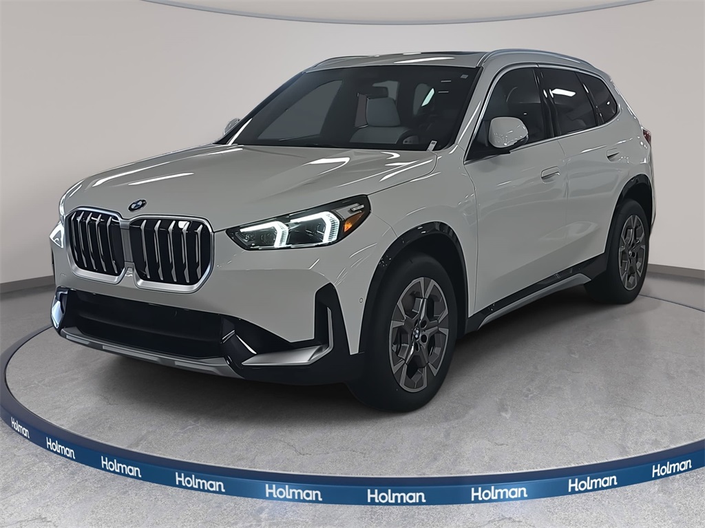 2026 BMW X1 28i's photo