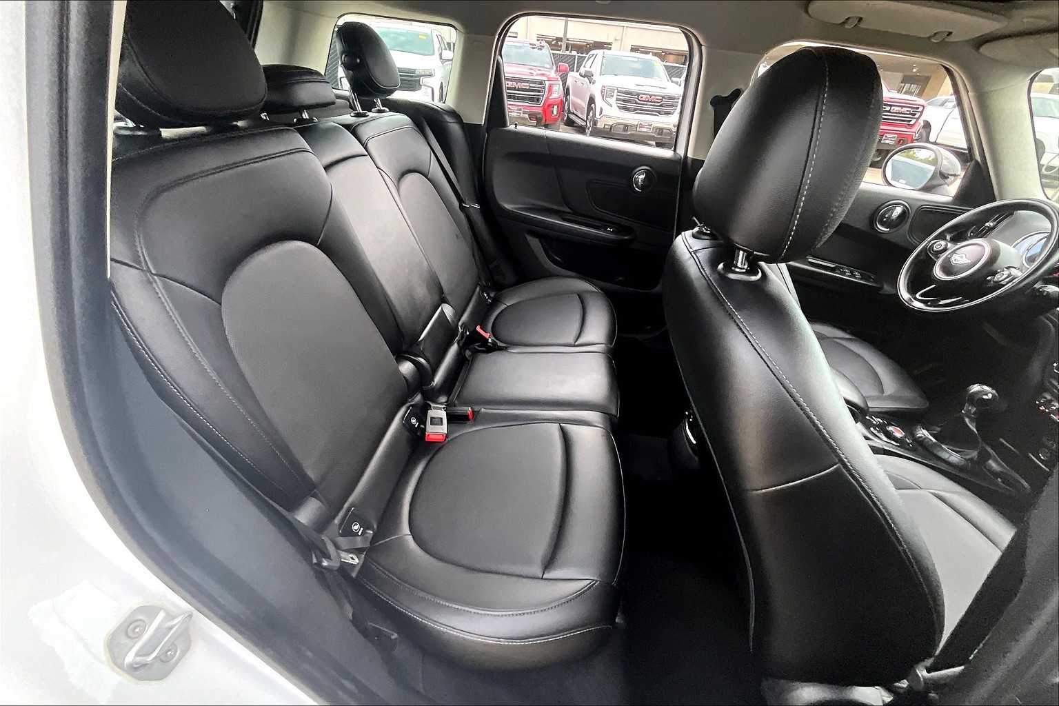 2017 Mini Countryman photo 18