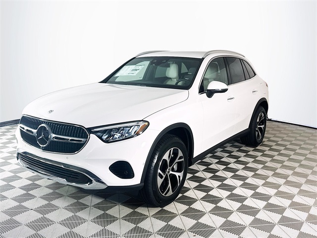 2026 Mercedes Benz GLC 350e 4MATIC photo 3