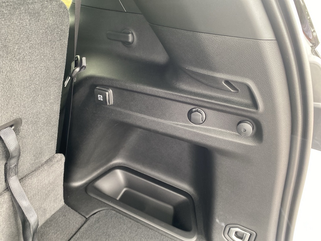 2025 Jeep Grand Cherokee Limited photo 12