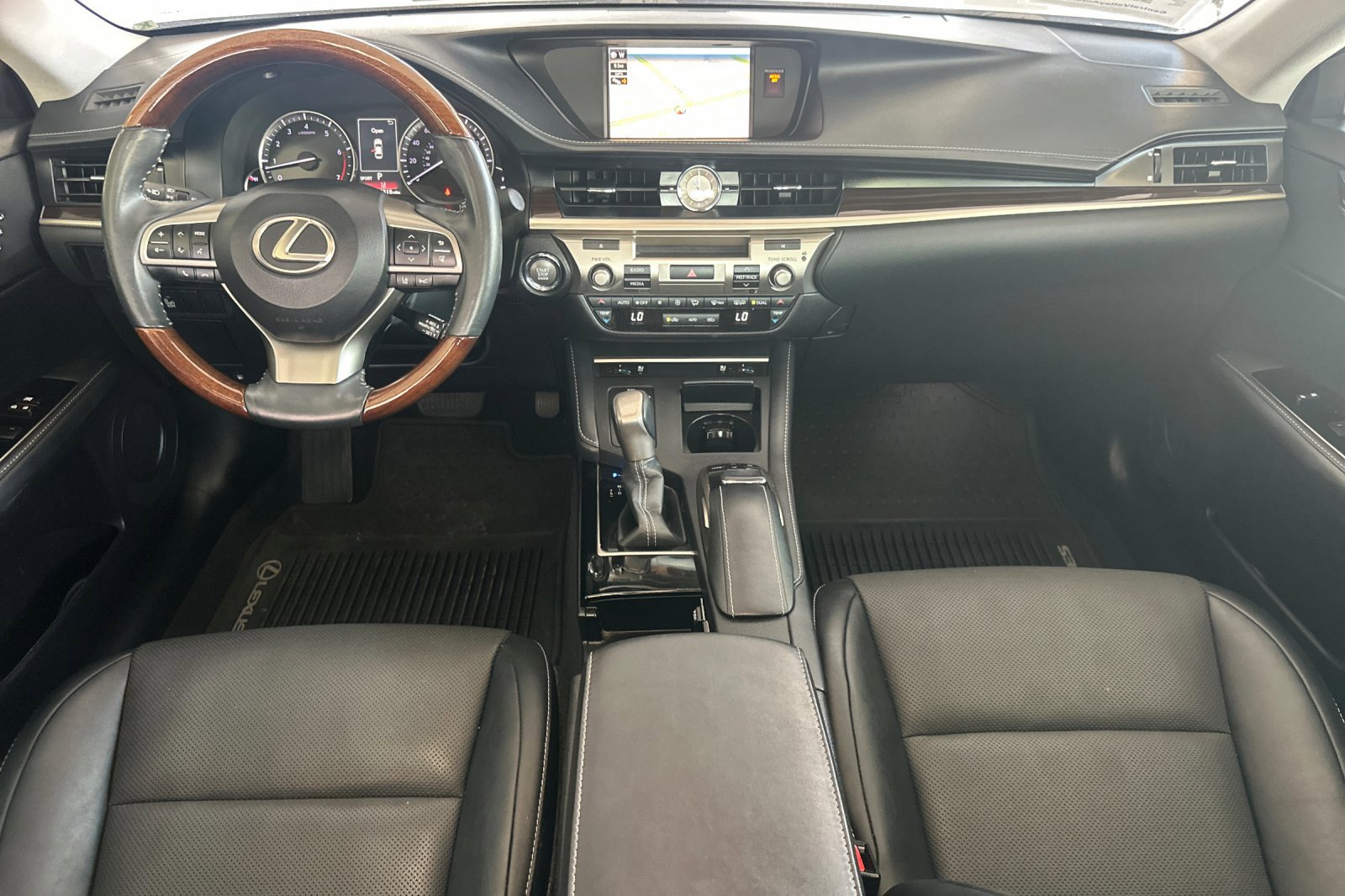 2018 Lexus ES 350 photo 13