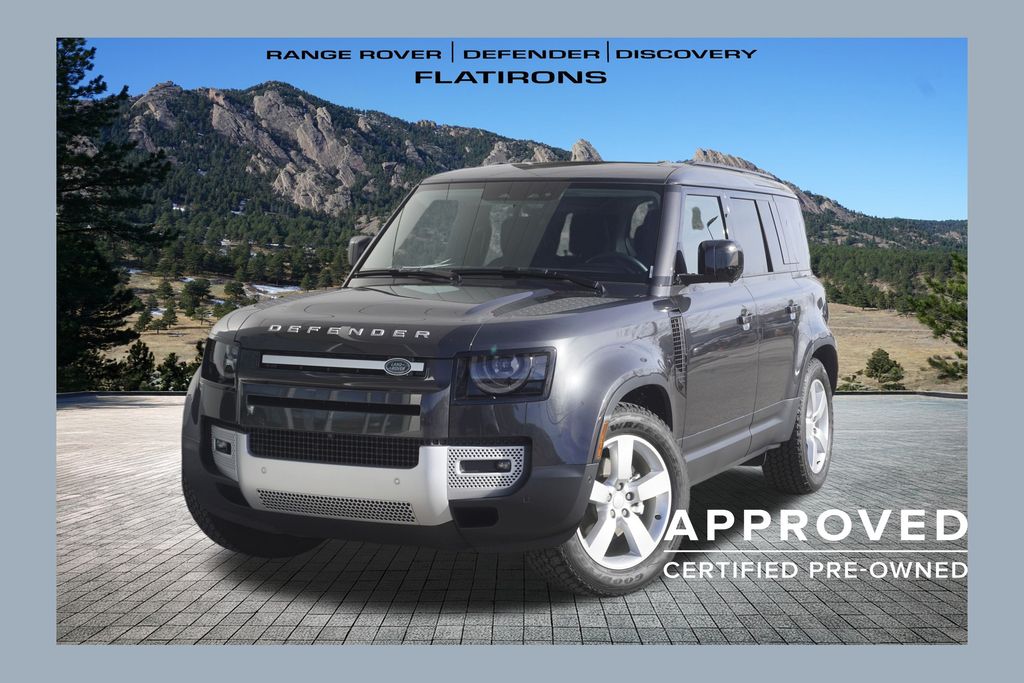 2025 Land Rover Defender S's photo
