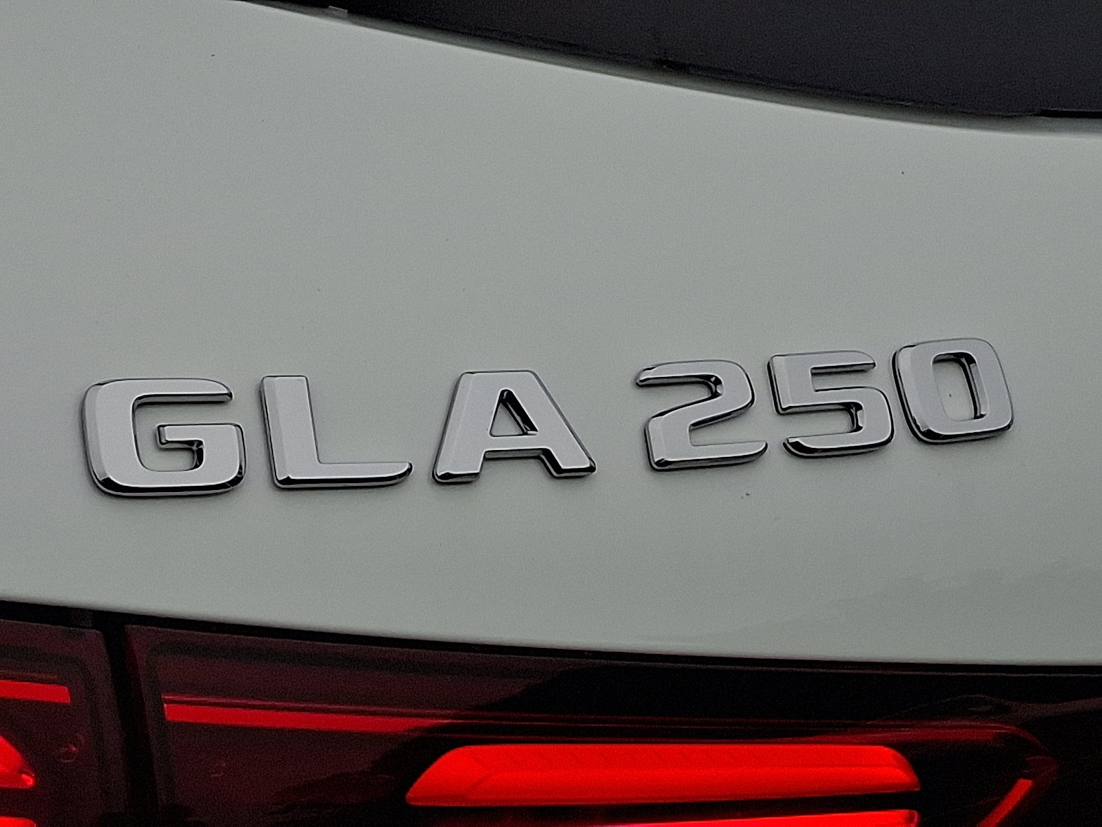 2026 Mercedes Benz GLA 250 4MATIC photo 13