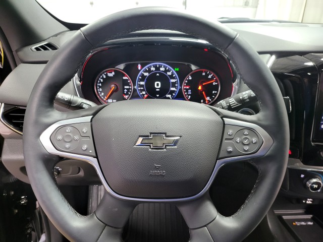 2023 Chevrolet Traverse Premier photo 24