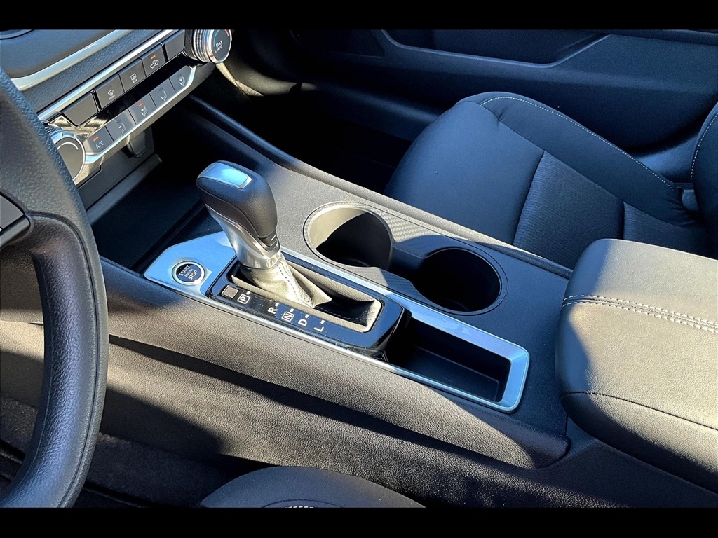 2025 Nissan Altima 2.5 S photo 8