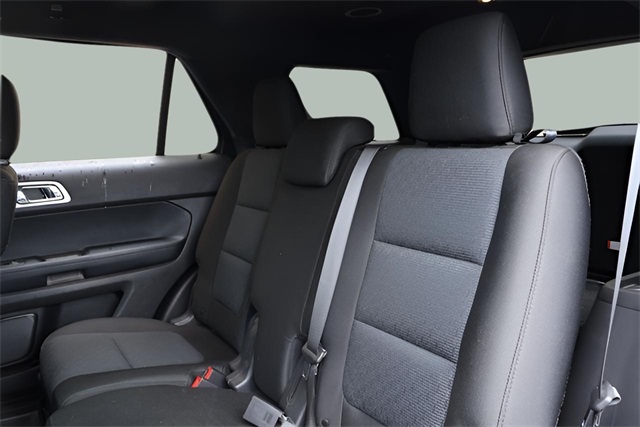 2015 Ford Explorer XLT photo 5
