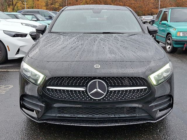 2022 Mercedes-Benz A-Class A220's photo