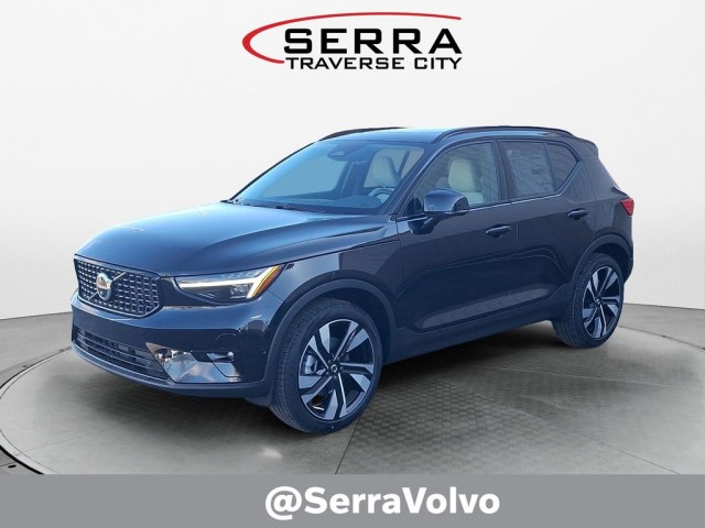 2025 Volvo XC40
