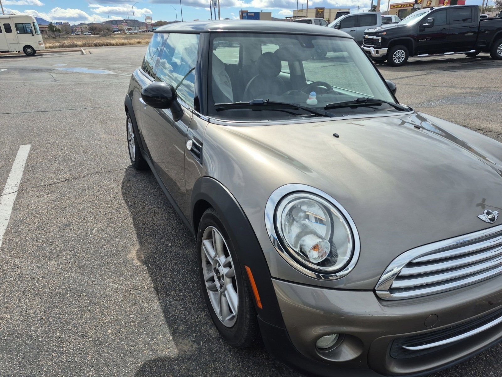 Used 2013 MINI Cooper Base with VIN WMWSU3C5XDT683557 for sale in Kingman, AZ