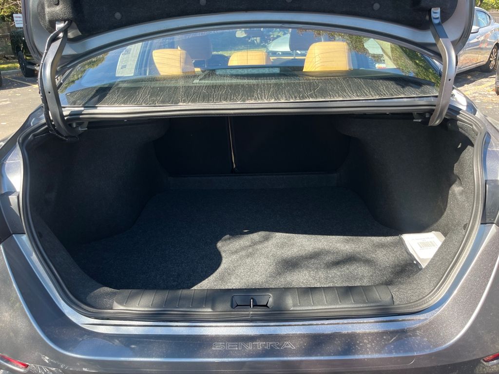 2025 Nissan Sentra SV photo 29