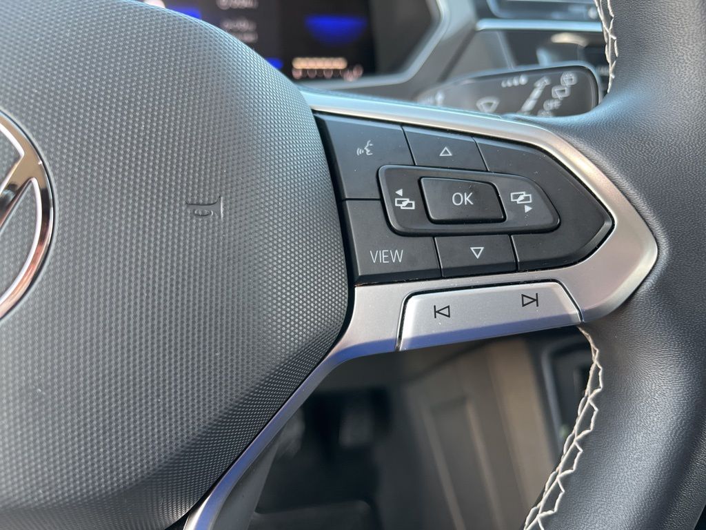 2022 Volkswagen Tiguan SE photo 19