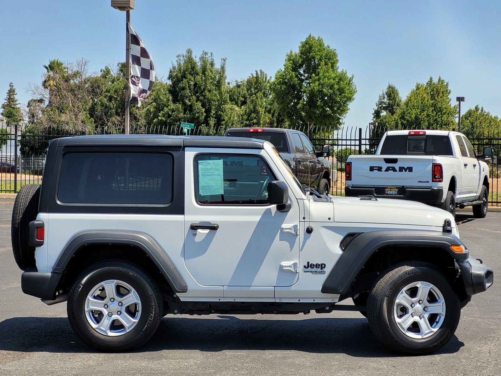 2021 Jeep Wrangler Sport S photo 3