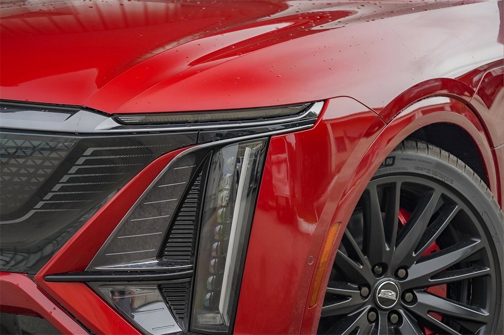 2026 Cadillac Lyriq photo 3