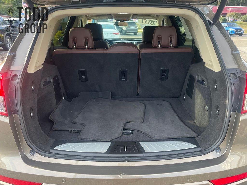 2017 Buick Envision Essence photo 18