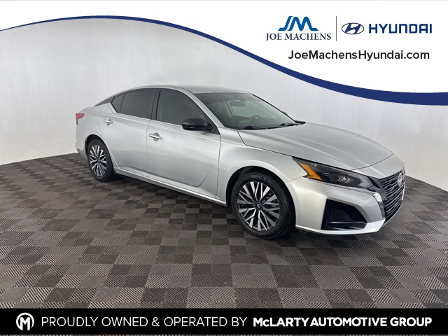 2024 Nissan Altima SV