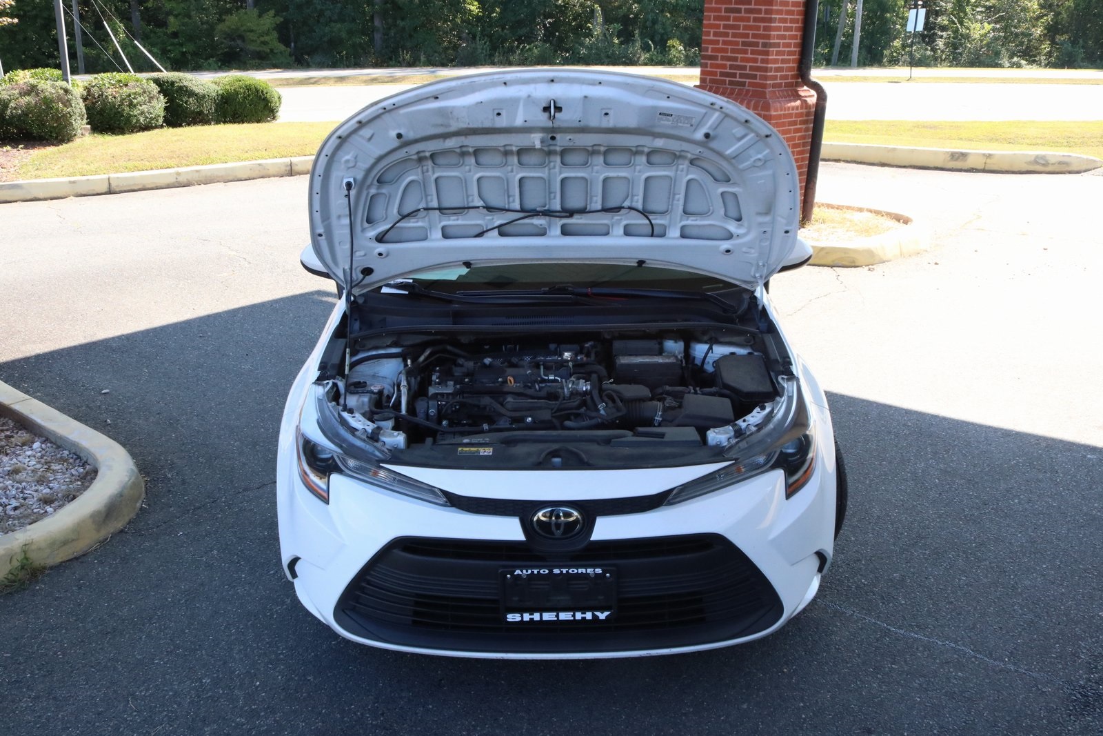 2023 Toyota Corolla LE photo 4