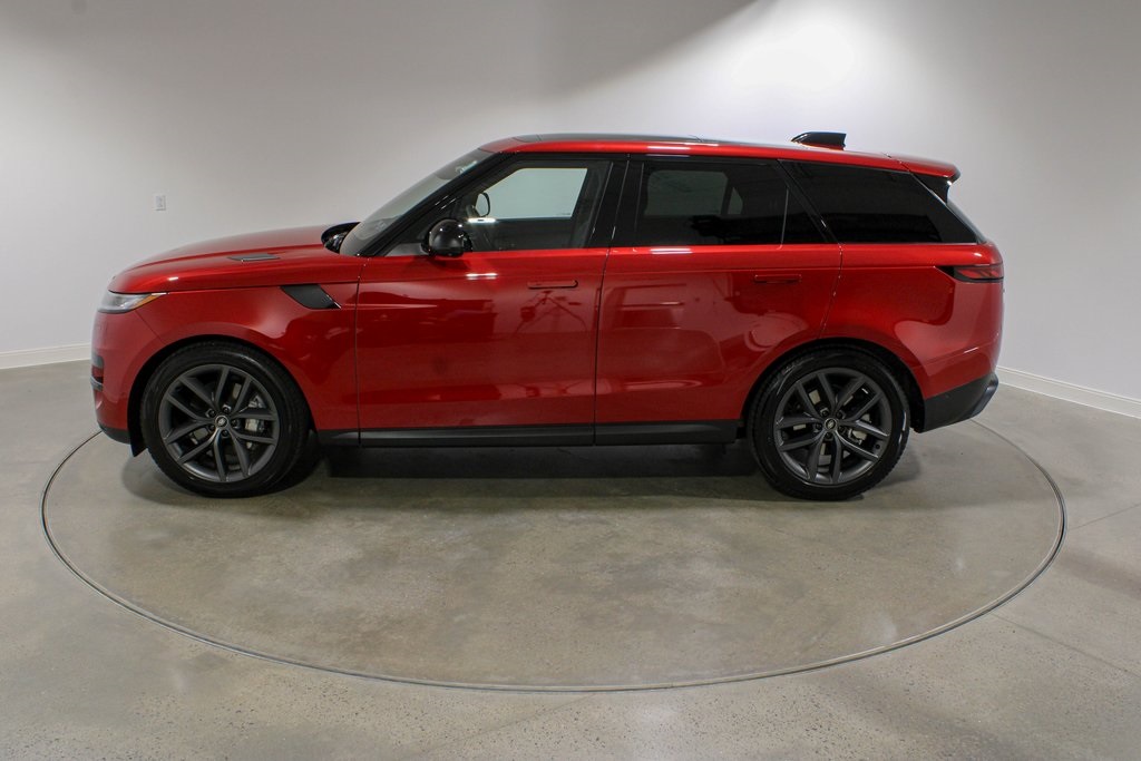 2025 Land Rover Range Rover Sport SE photo 2