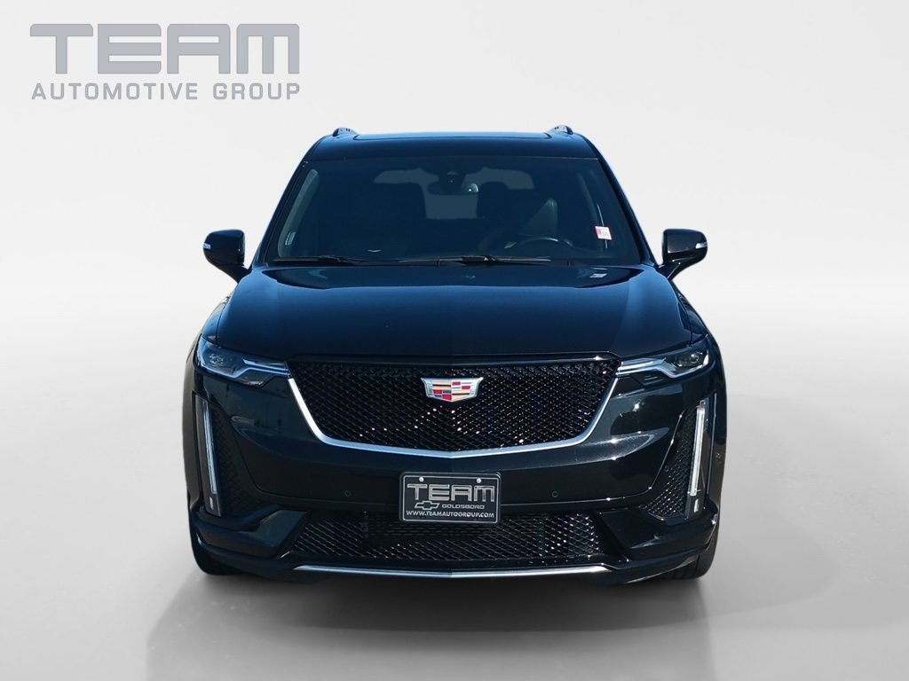 2024 Cadillac XT6 Sport photo 2