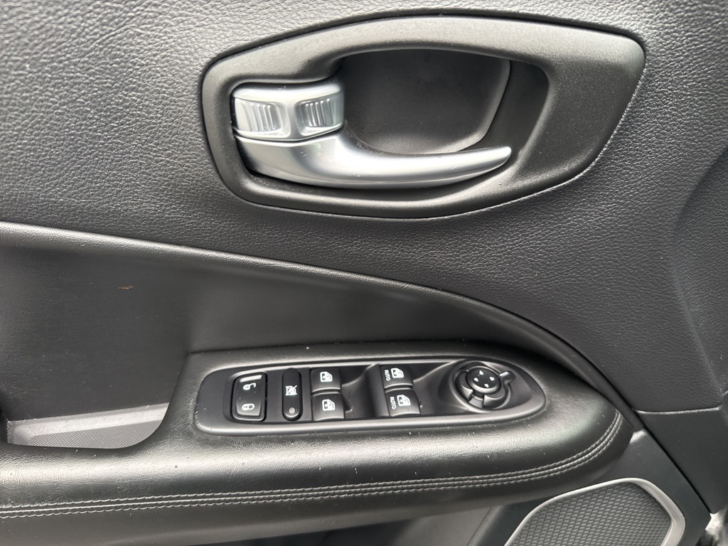 2020 Jeep Compass Altitude photo 6