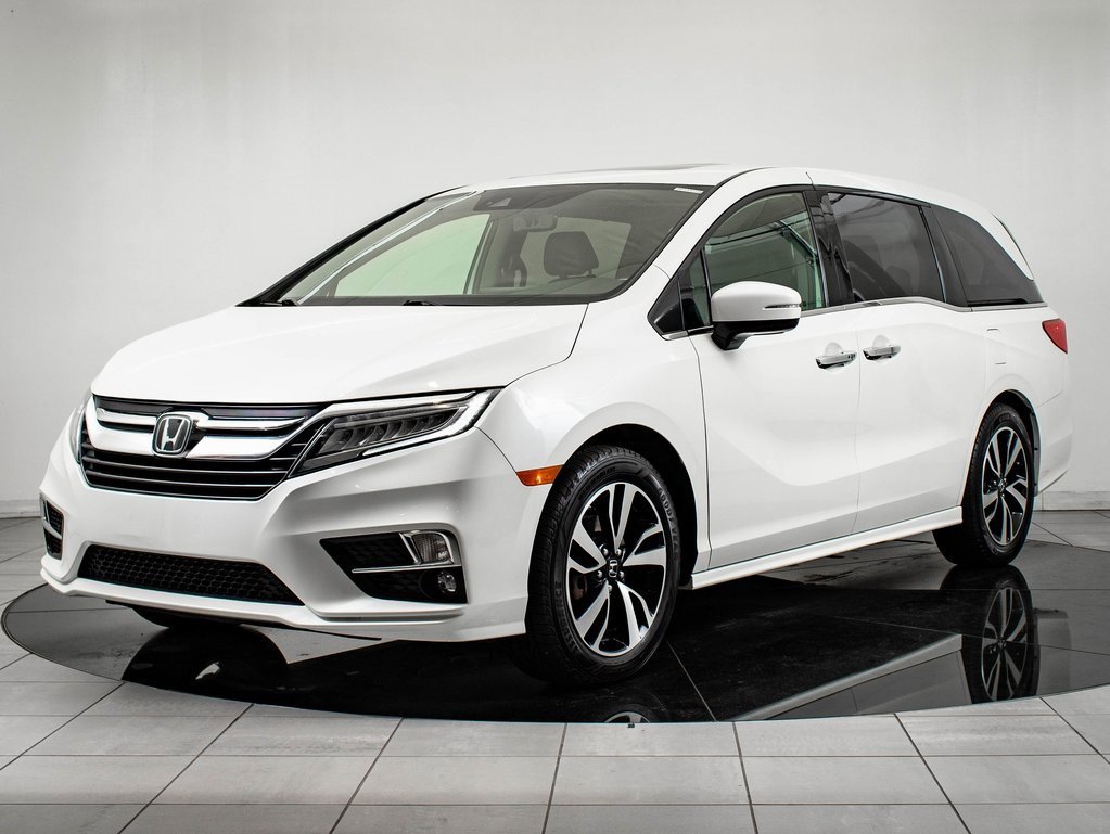 2018 Honda Odyssey Elite's photo