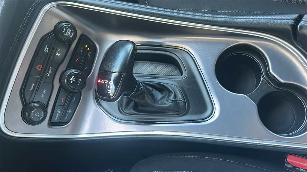 2021 Dodge Challenger R/T photo 16