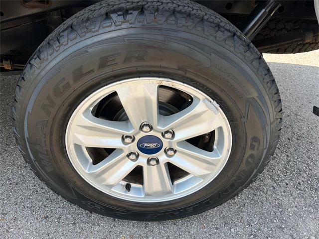 2020 Ford F-150 Lariat photo 11