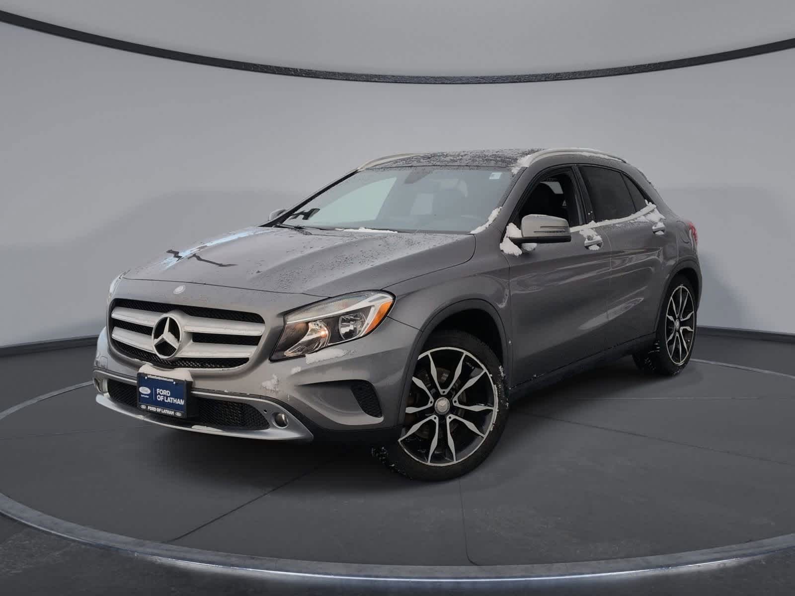 2016 Mercedes-Benz GLA-Class GLA250's photo