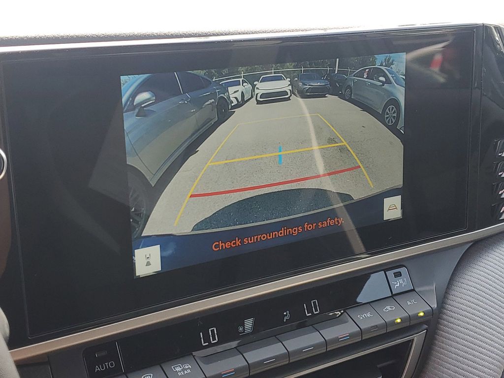 2025 Toyota Camry SE photo 20