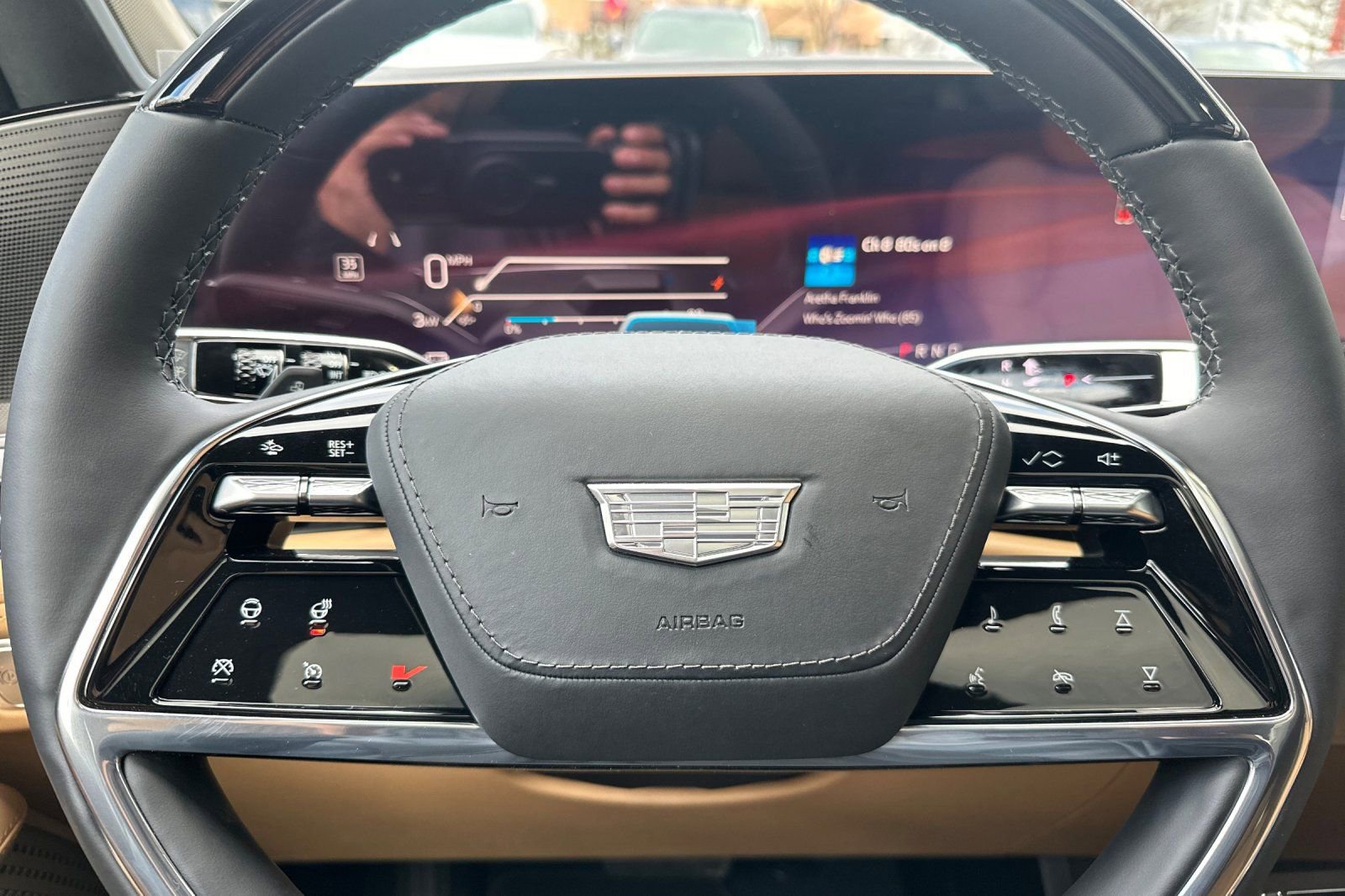 2025 Cadillac Escalade IQ Sport photo 23