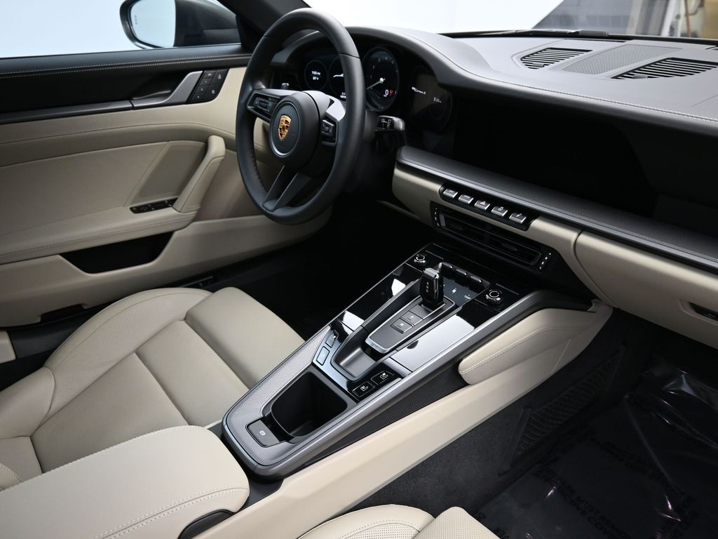 2023 Porsche 911 S photo 14