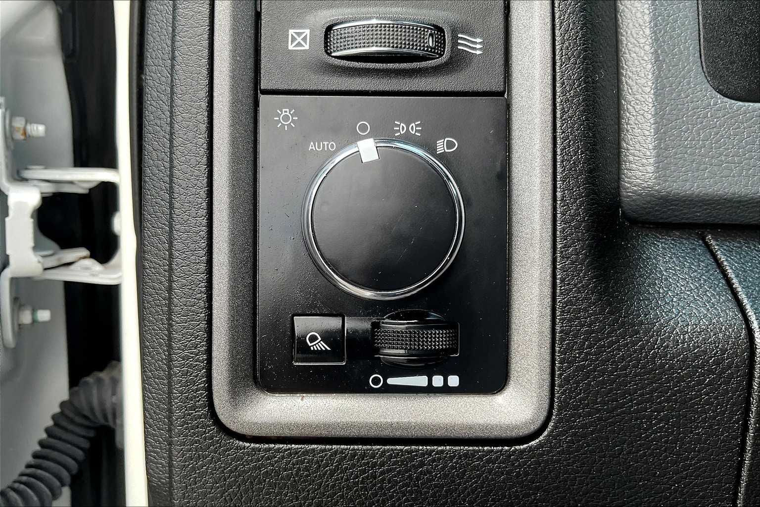 2018 Ram 2500 Tradesman photo 23