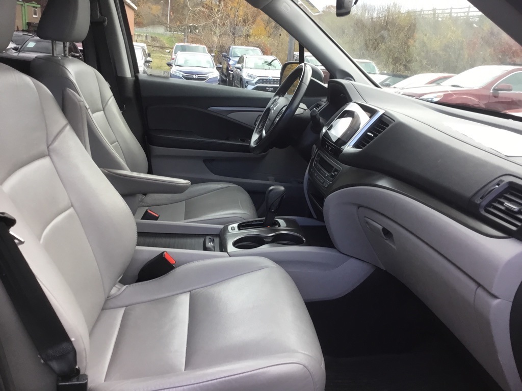 2018 Honda Pilot EX-L photo 3