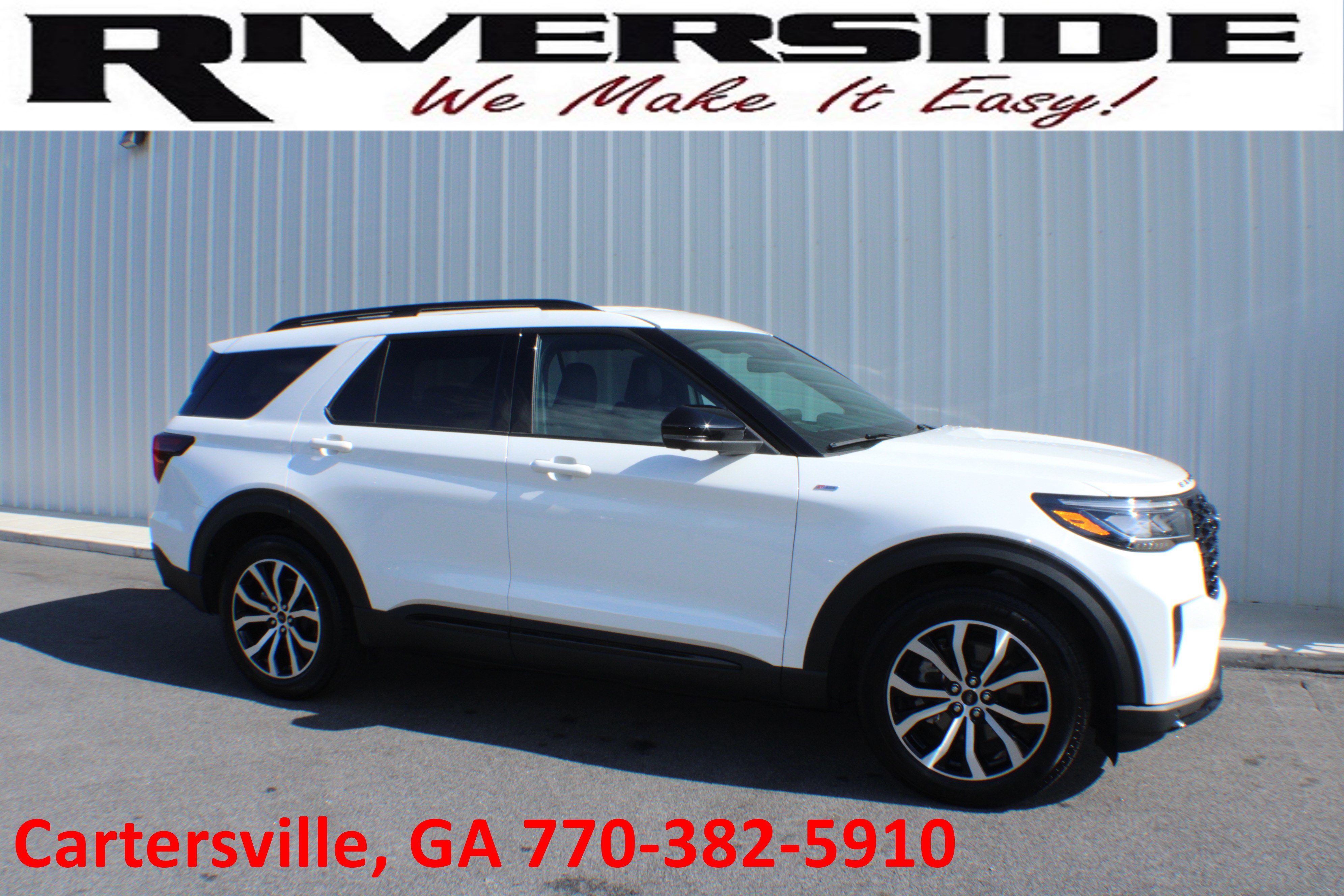 2025 Ford Explorer ST-LINE's photo