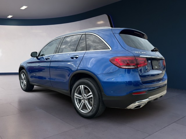 2022 Mercedes Benz GLC 300 photo 3
