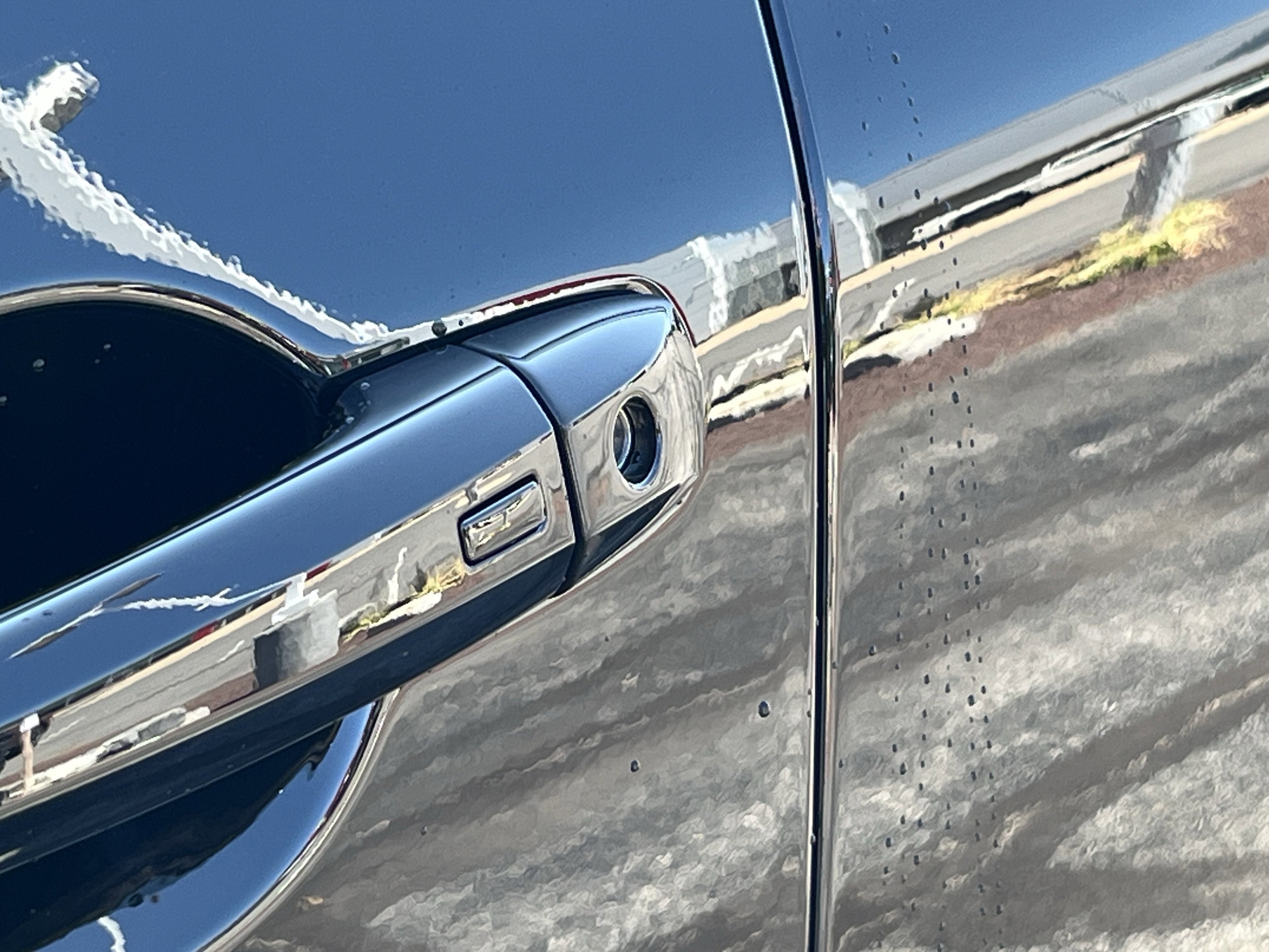 2026 Nissan Rogue SV photo 2