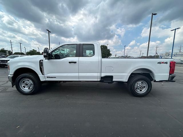 2026 Ford F-350 XL photo 4