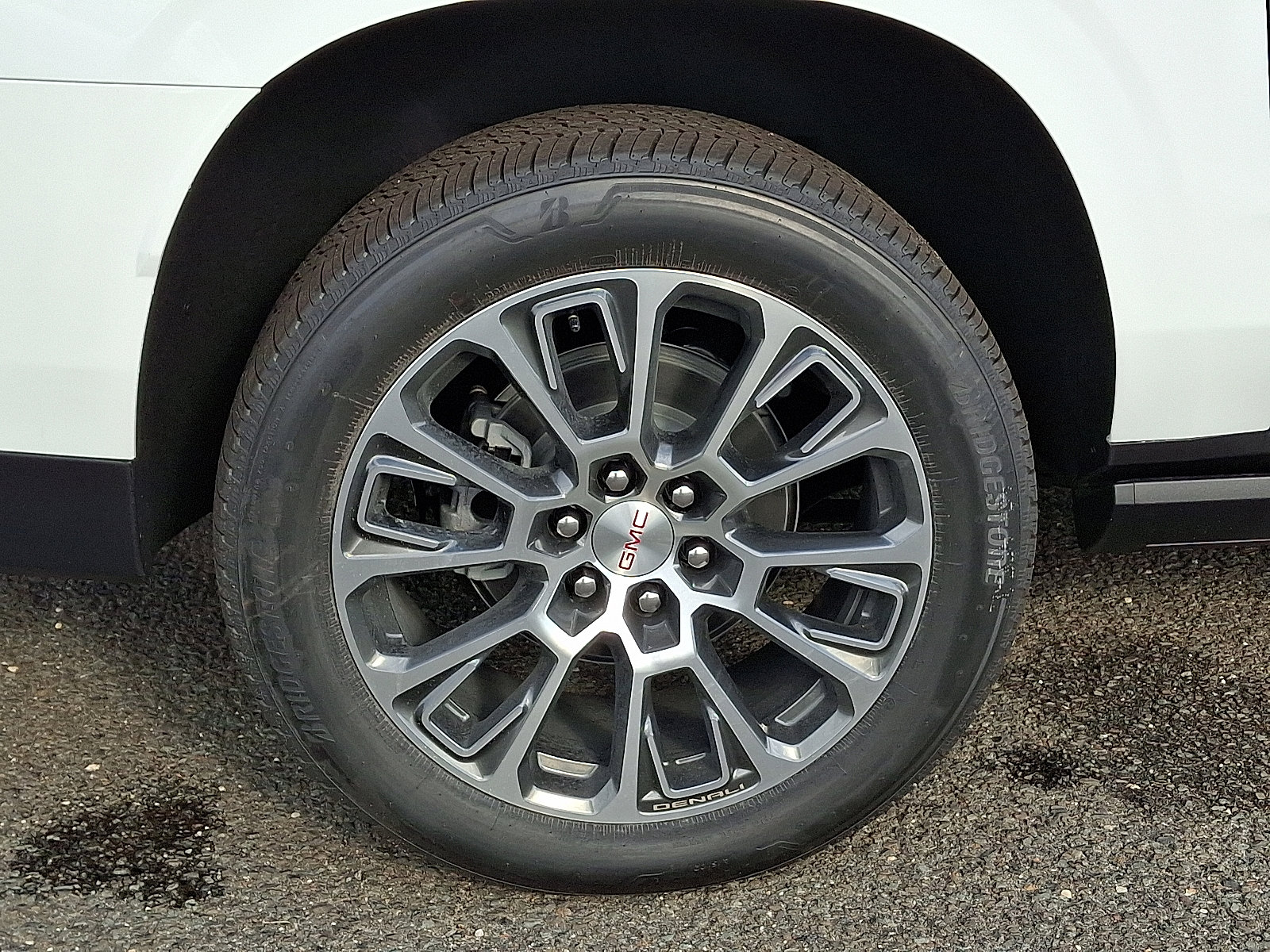 2025 Gmc Yukon XL Denali photo 4