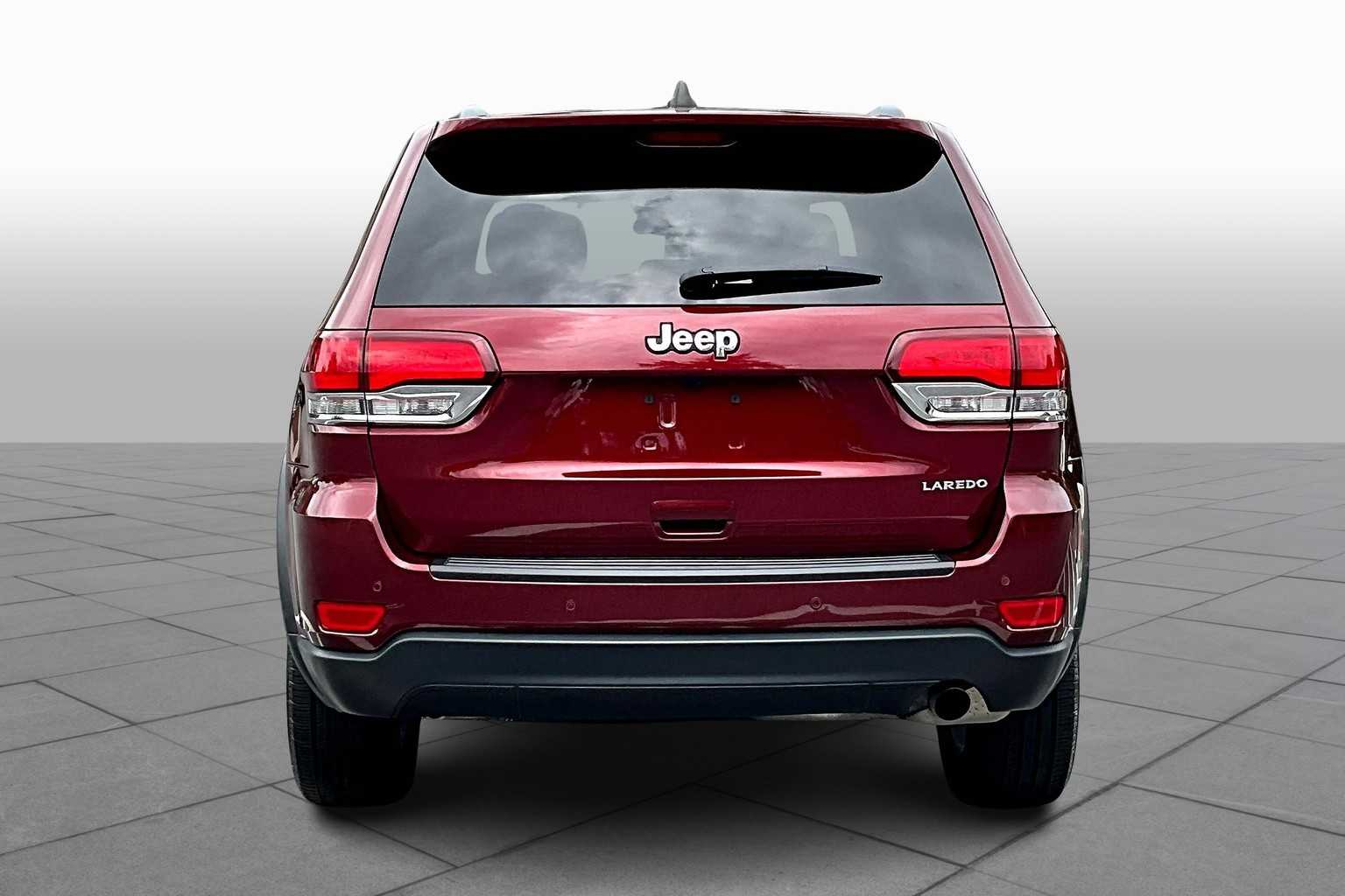 2021 Jeep Grand Cherokee Laredo E photo 4