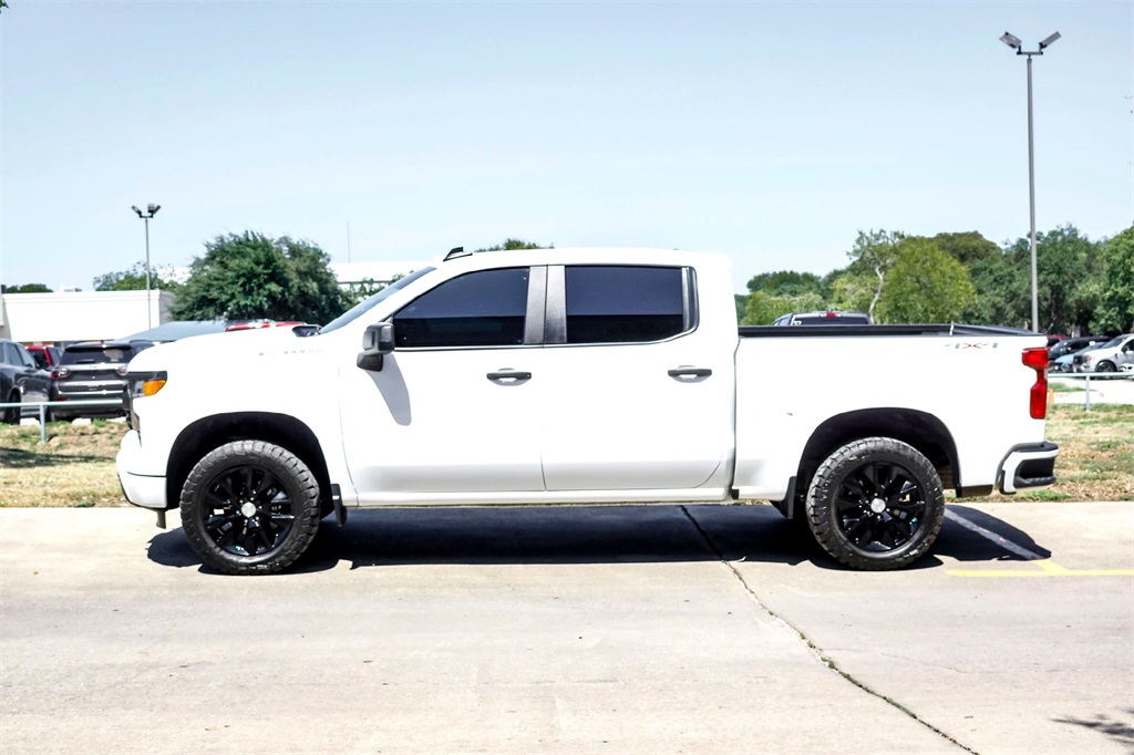 2023 Chevrolet Silverado 1500 Custom photo 8