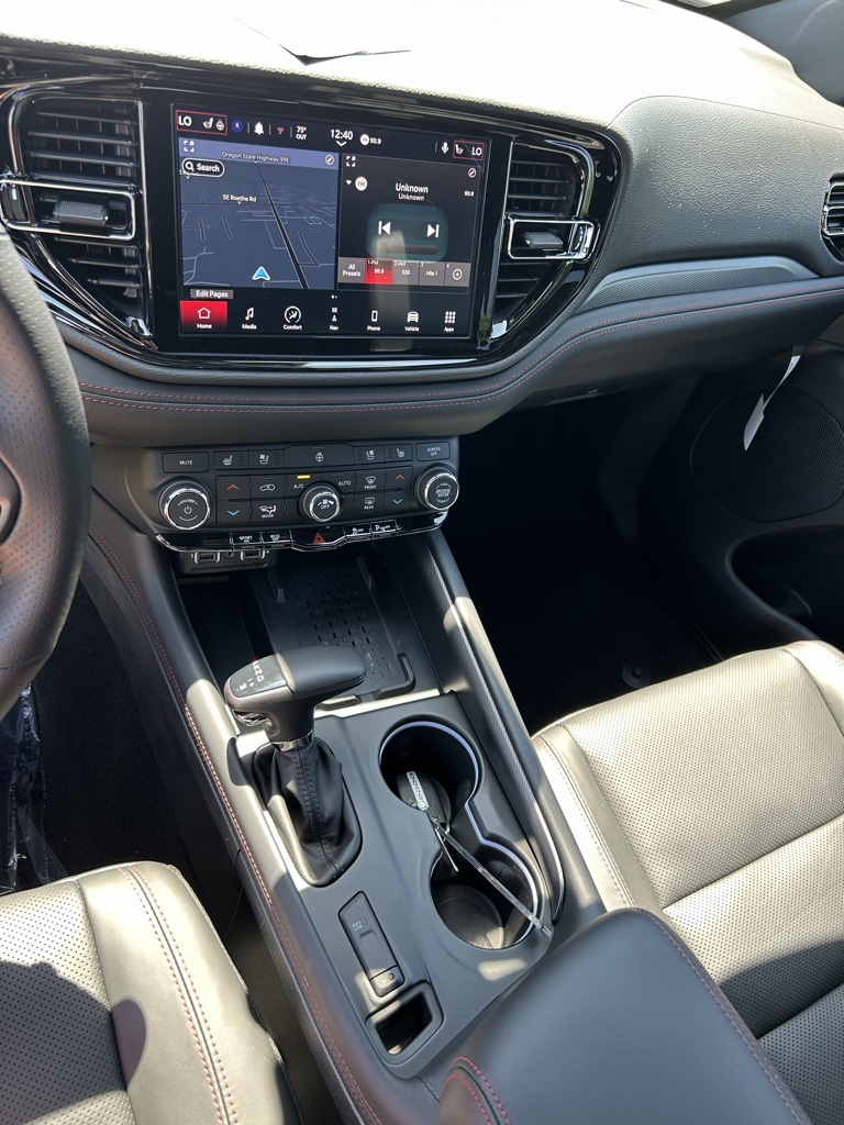 2025 Dodge Durango R/T Plus photo 16