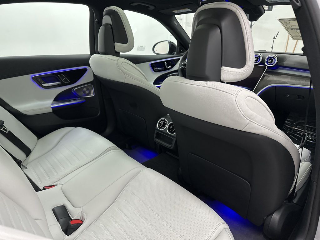 2025 Mercedes Benz C 300 photo 24
