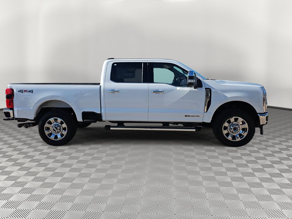 2026 Ford F-250 Lariat photo 2