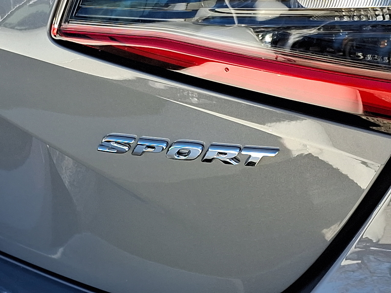 2025 Honda Civic Hatchback Sport photo 4