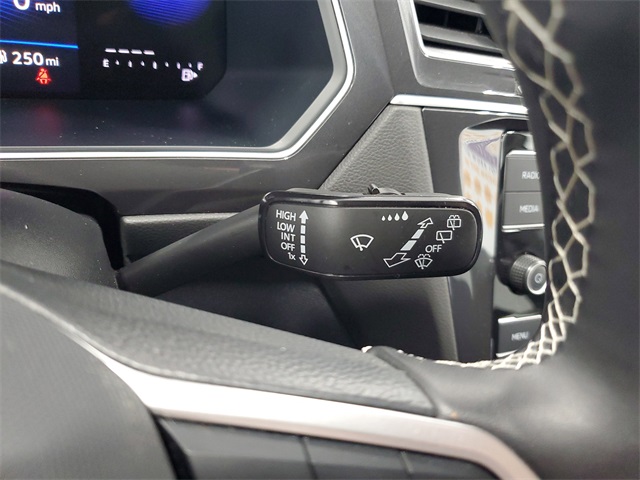 2024 Volkswagen Tiguan S photo 11
