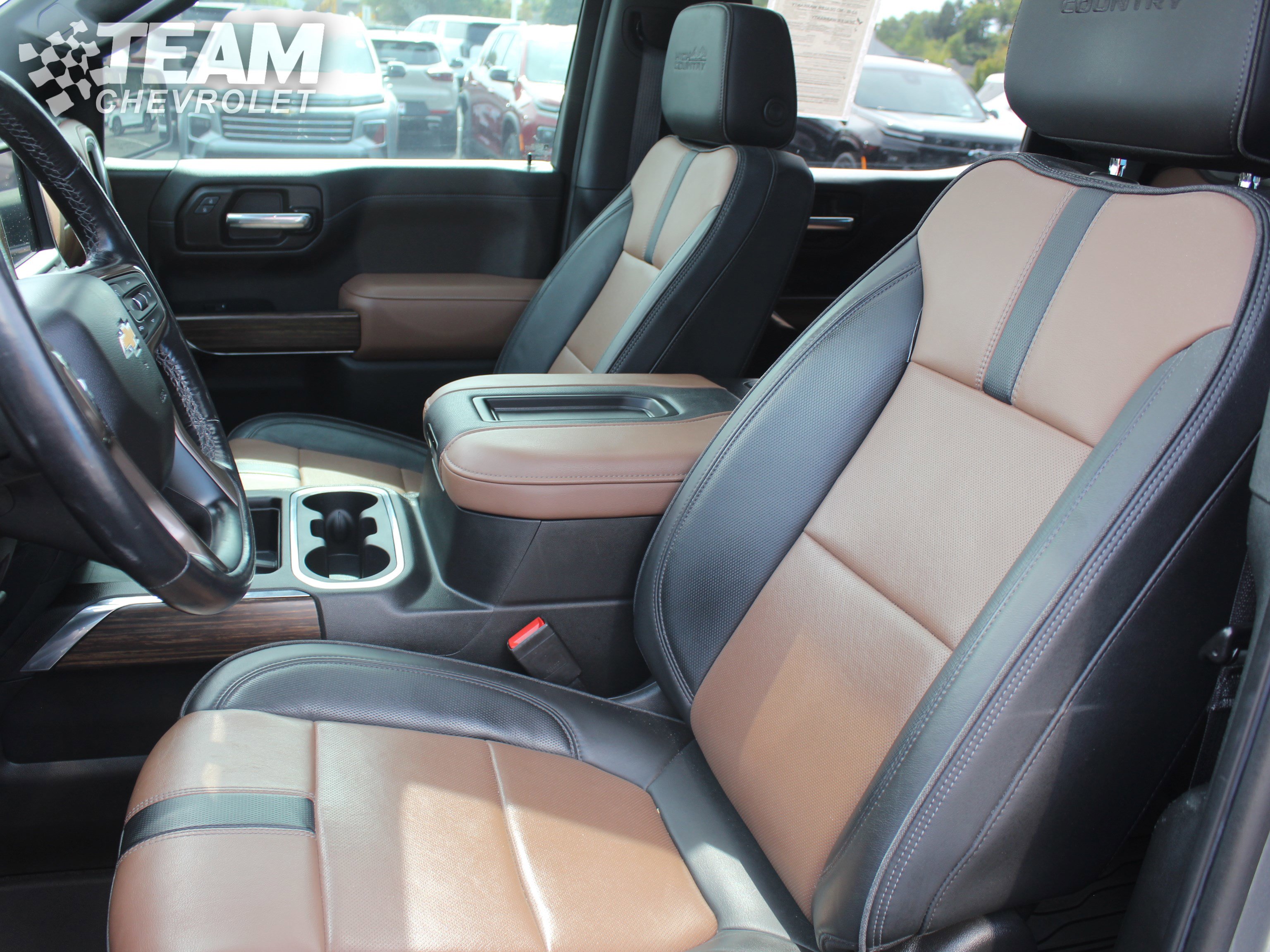 2022 Chevrolet Silverado 1500 High Country photo 12